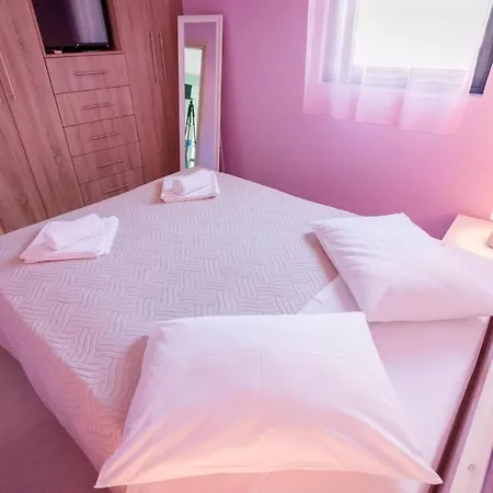 Cleopatra Appartamento Nikiana